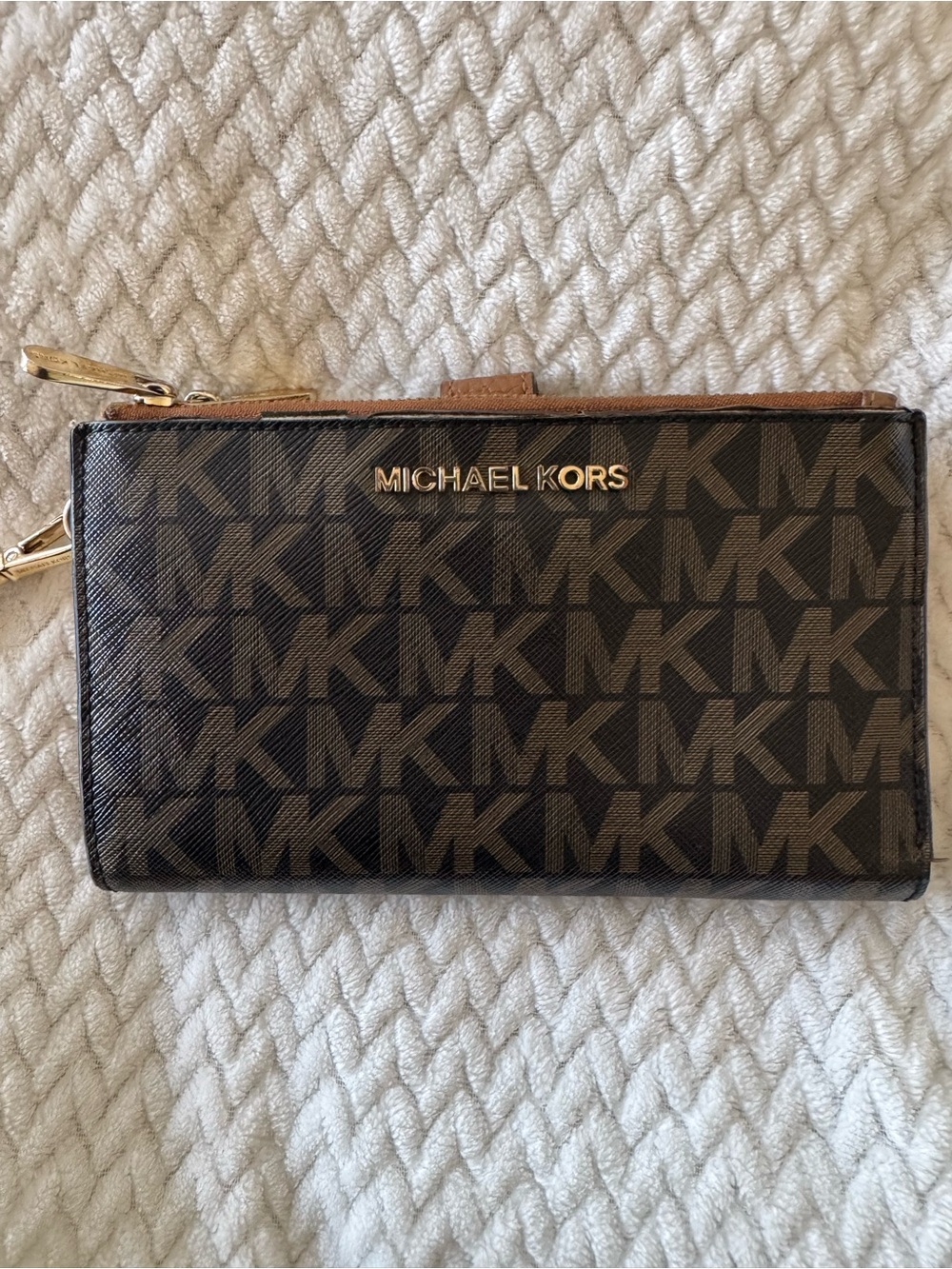 EUC Michael Kors Large Double Zip Wristlet Wallet